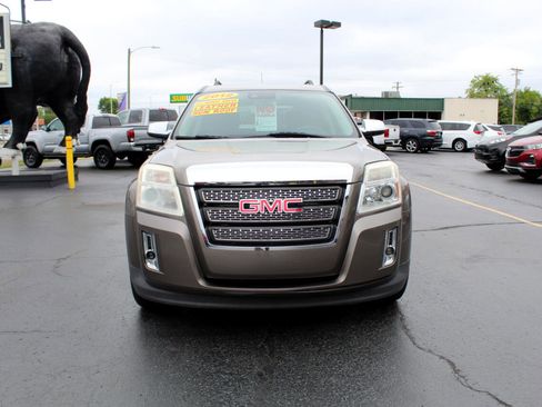 Used 2012 GMC Terrain SLT w/ Chrome and Technology Package image 2