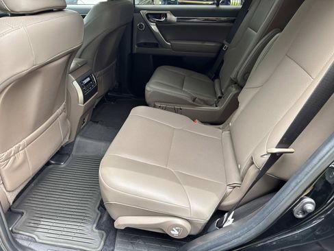 Used 2021 Lexus GX 460 Premium w/ Accessory Package AWD/4WD image 14