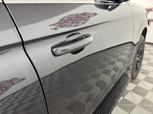 Used 2024 Ford Expedition Max XLT image 33