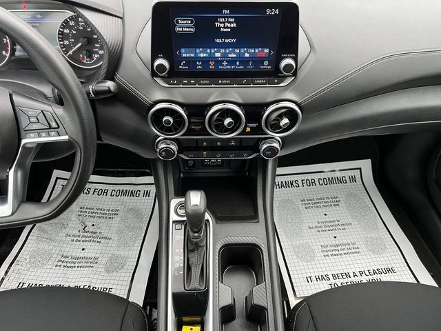 Used 2024 Nissan Sentra SV FWD image 11