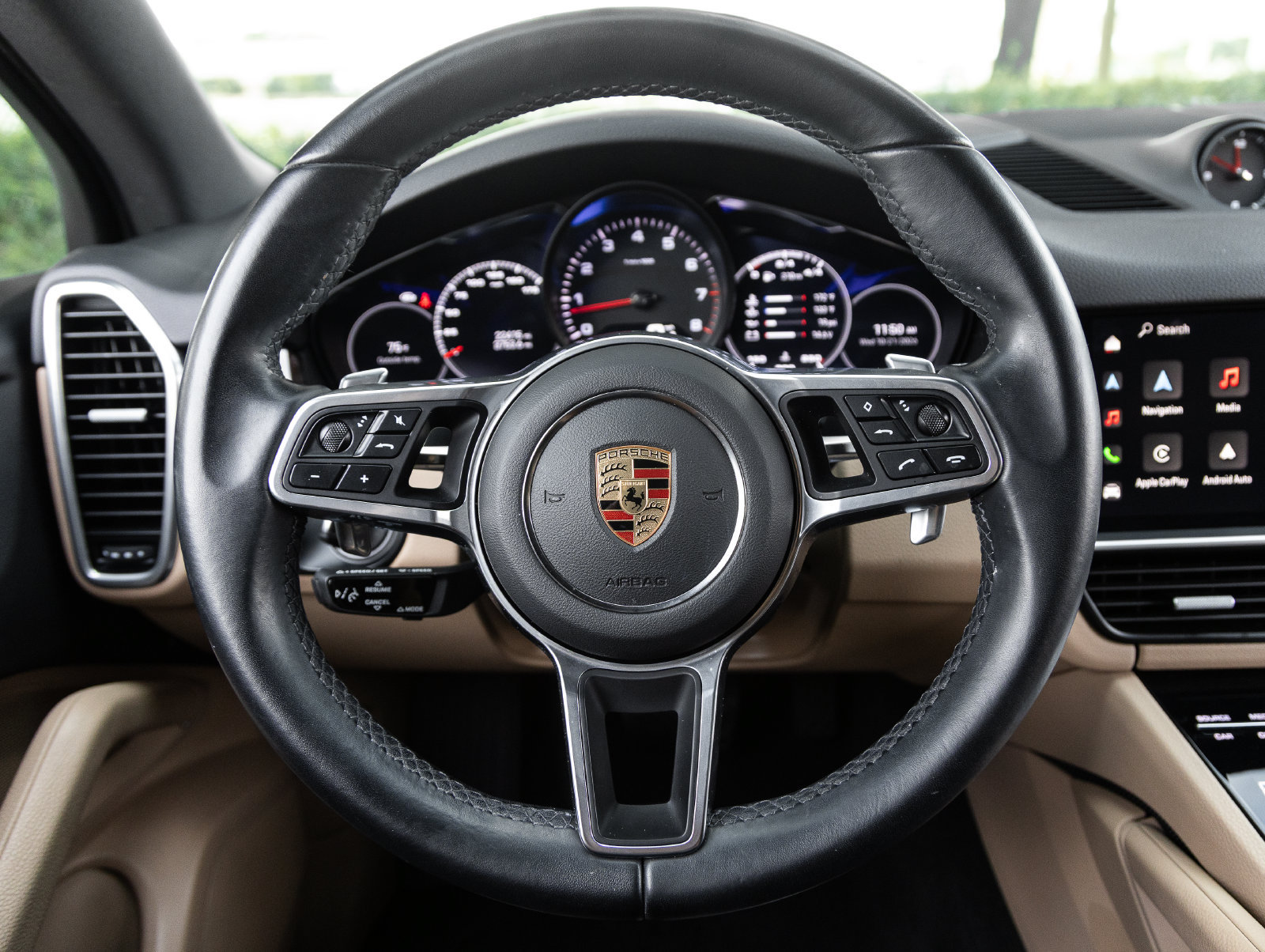 Certified 2023 Porsche Cayenne AWD/4WD image 13