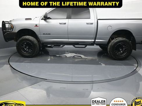 Used 2022 RAM 2500 Big Horn w/ Night Edition image 4