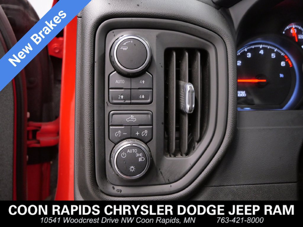Used 2020 Chevrolet Silverado 1500 Custom Trail Boss w/ Custom Convenience Package AWD/4WD image 16