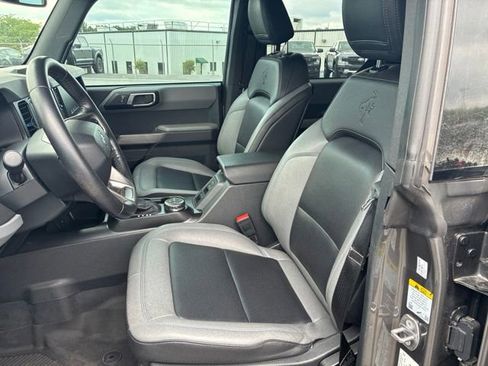 Used 2022 Ford Bronco Black Diamond AWD/4WD image 5