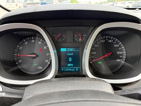 Used 2017 Chevrolet Equinox Premier w/ Enhanced Convenience Package FWD image 14