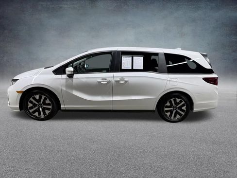 Used 2025 Honda Odyssey EX-L image 3