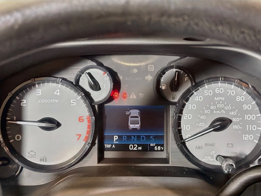 Used 2017 Toyota Tundra SR AWD/4WD image 14