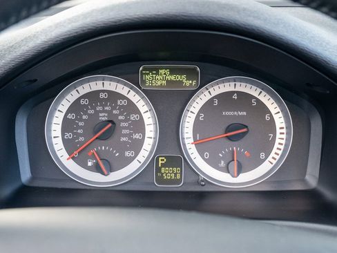 Used 2013 Volvo C70 T5 image 2