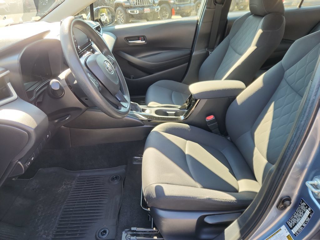 Used 2020 Toyota Corolla LE w/ Body Protection Package FWD image 9