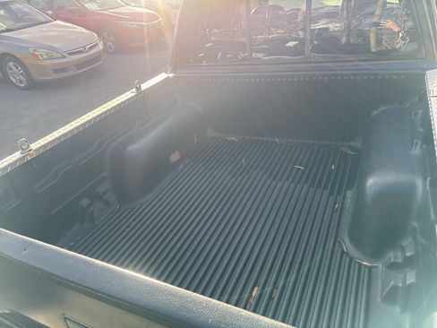 Used 2002 GMC Sonoma SLS w/ Marketing Option Pkg image 26