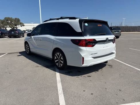 Used 2025 Honda Odyssey EX-L image 3