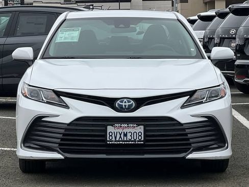 Used 2021 Toyota Camry LE FWD image 11
