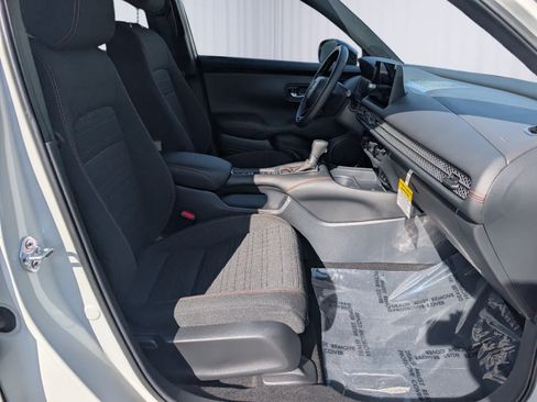 Certified 2026 Honda HR-V Sport image 10
