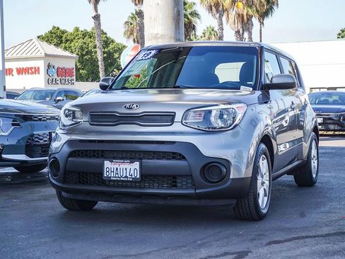 Used 2019 Kia Soul FWD image 3