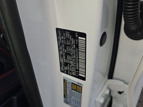 Used 2022 Genesis GV70 2.5T w/ Sport Prestige Package image 37