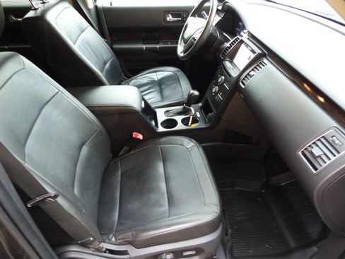 Used 2018 Ford Flex SEL w/ Equipment Group 202A image 30