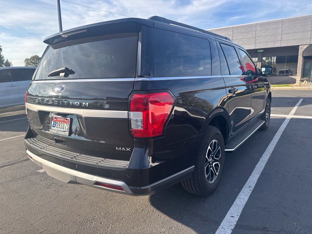 Used 2022 Ford Expedition Max XLT AWD/4WD image 6