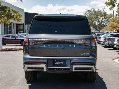 Used 2025 INFINITI QX80 Pure AWD/4WD image 6
