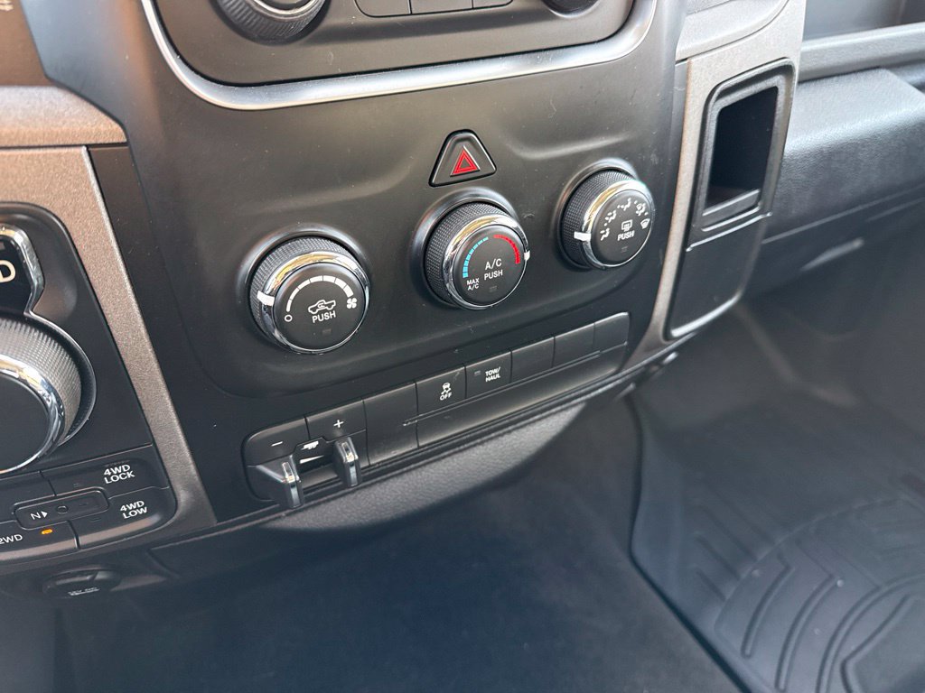 Used 2015 RAM 1500 Express AWD/4WD image 14