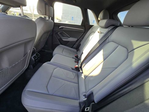 Certified 2025 Audi Q3 2.0T Premium image 20