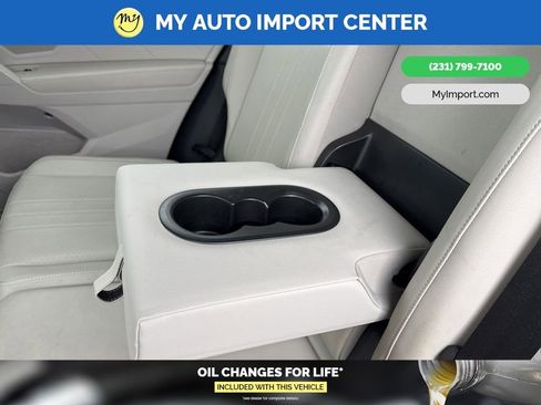 Used 2022 Volkswagen Tiguan SE image 26
