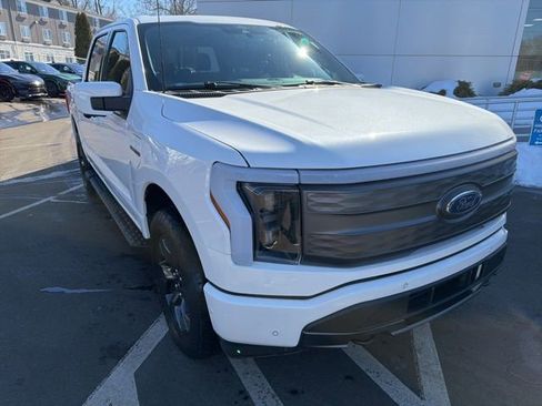 Used 2022 Ford F150 Lightning Lariat w/ Equipment Group 511A High image 10