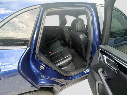 Used 2024 Porsche Macan w/ Premium Plus Package AWD/4WD image 29