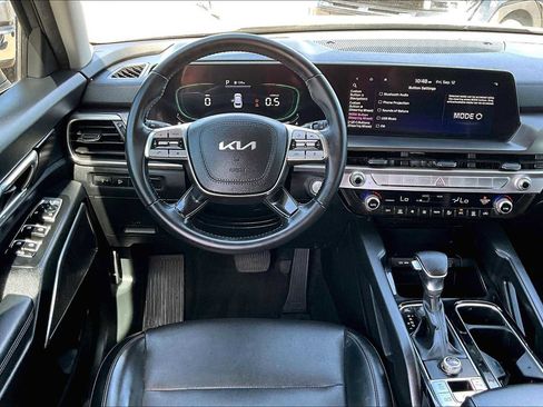 Used 2023 Kia Telluride LX image 9