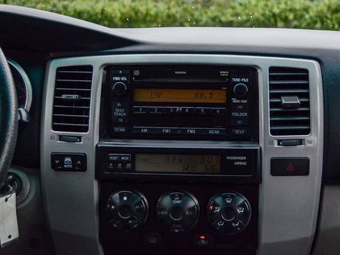 Used 2006 Toyota 4Runner Sport image 17