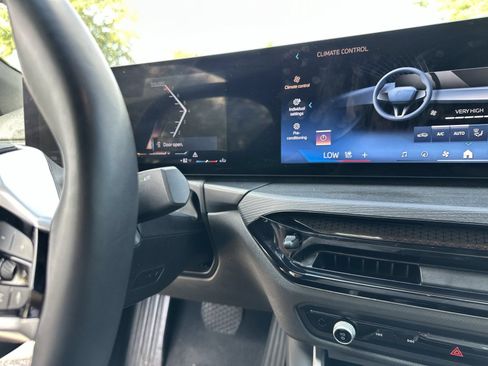 Certified 2025 BMW 430i Convertible w/ Premium Package RWD image 22
