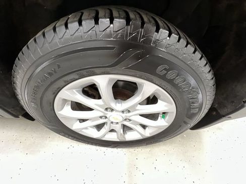 Used 2019 Chevrolet Equinox LT AWD/4WD image 32