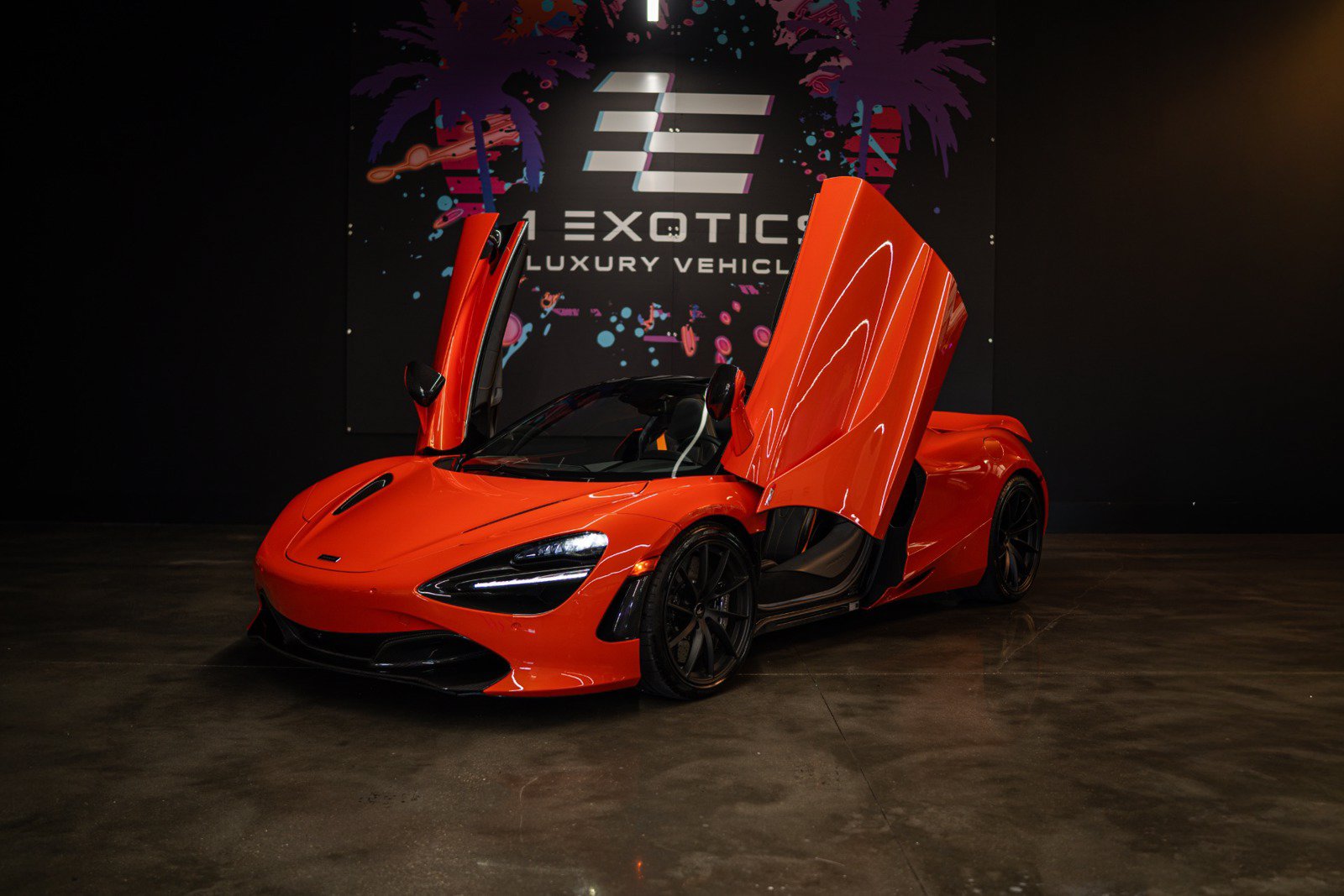Used 2020 McLaren 720S Spider RWD image 1