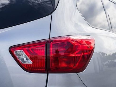 Used 2017 Nissan Pathfinder S image 7