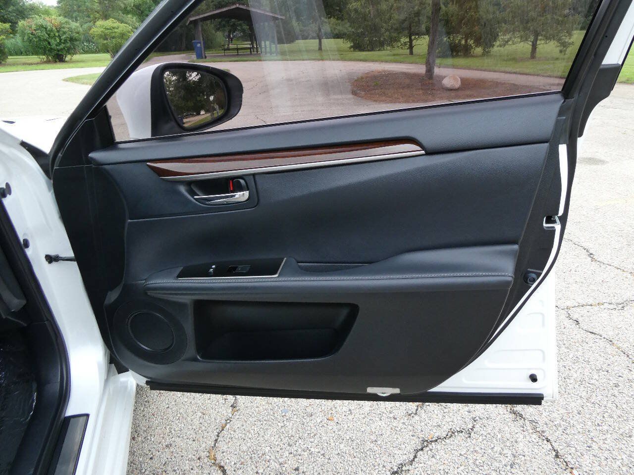 Used 2016 Lexus ES 350 w/ Premium Package w/Wood Trim FWD image 33