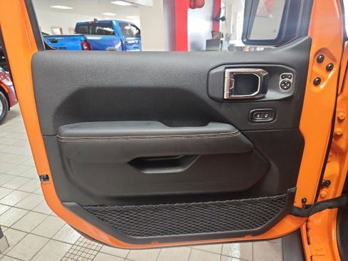 New 2025 Jeep Wrangler Unlimited Rubicon 392 image 14