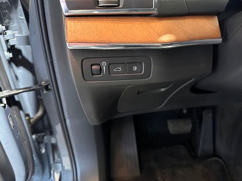 Used 2021 Volvo XC90 T8 Inscription Expression w/ Climate Package image 16