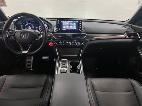 Used 2022 Honda Accord Sport image 12