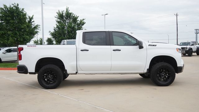 Used 2026 Chevrolet Silverado 1500 LT Trail Boss w/ LPO, Dark Essentials Package AWD/4WD image 10