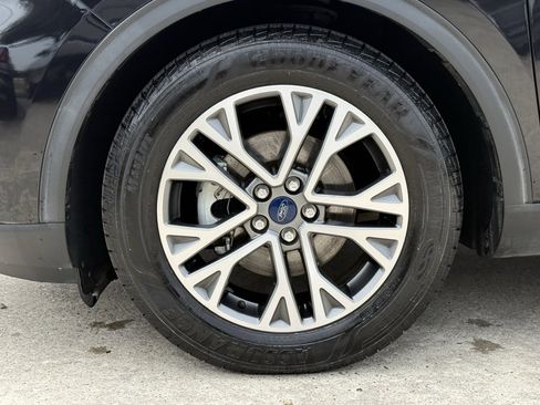 Used 2021 Ford Escape SE w/ SE Sport Appearance Package FWD image 12