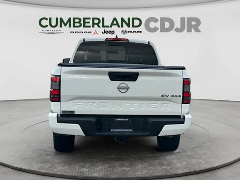 Used 2024 Nissan Frontier SV AWD/4WD image 5