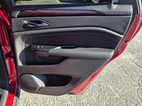 Used 2016 Cadillac SRX Luxury image 14