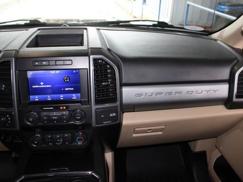 Used 2021 Ford F250 XLT w/ XLT Premium Package image 28