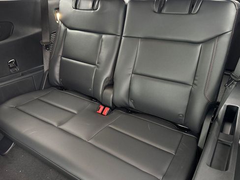 New 2026 Ford Explorer ST-Line w/ ST-Line Street Pack image 12