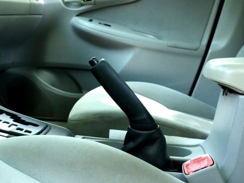 Used 2013 Toyota Corolla S Special Edition image 12