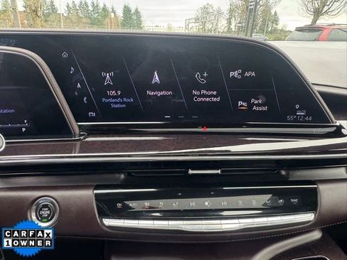 Used 2022 Cadillac Escalade ESV Premium Luxury Platinum image 27