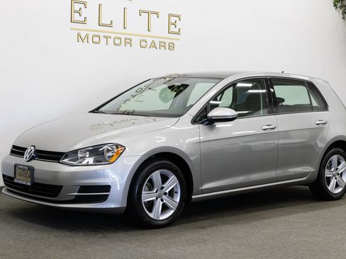 Used 2017 Volkswagen Golf S FWD image 1
