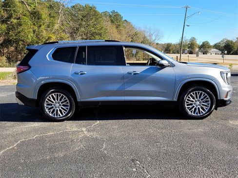 Used 2024 GMC Acadia Denali image 15