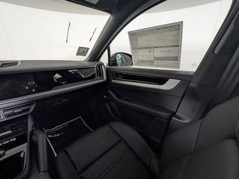 New 2026 Porsche Cayenne Coupe image 24