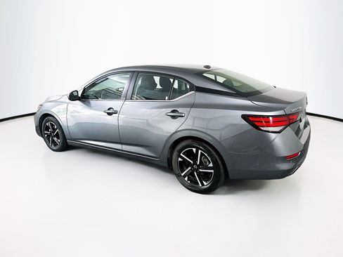 Used 2025 Nissan Sentra SV FWD image 5