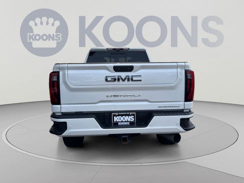 Used 2024 GMC Sierra 2500 Denali Ultimate AWD/4WD image 5